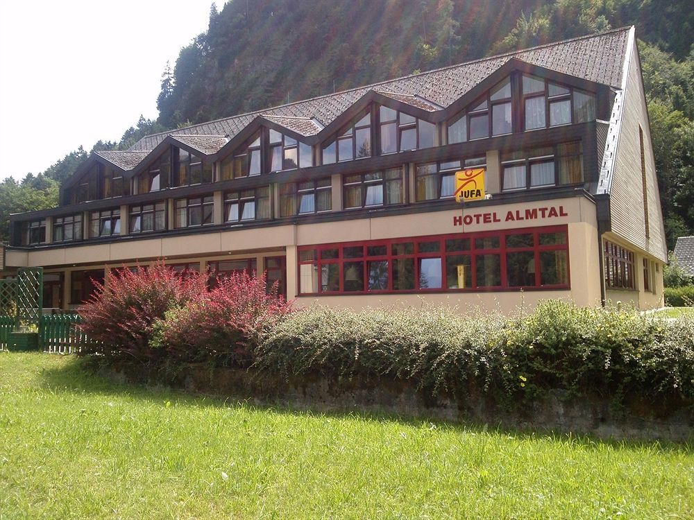 Jufa Hotel Грюнау-им-Альмталь Экстерьер фото